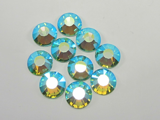 18 pcs. 34ss CARIBBEAN SEA AB (viva) FLATBACK  PRECIOSA Rhinestones